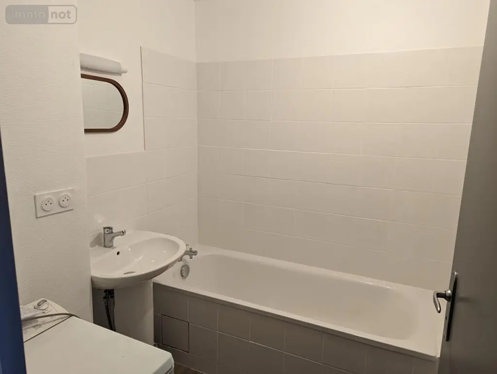 Appartement a vendre Angers 49000 Maine-et-Loire 49 43 m2 3 pièces 172920 euros 49139-143 007
