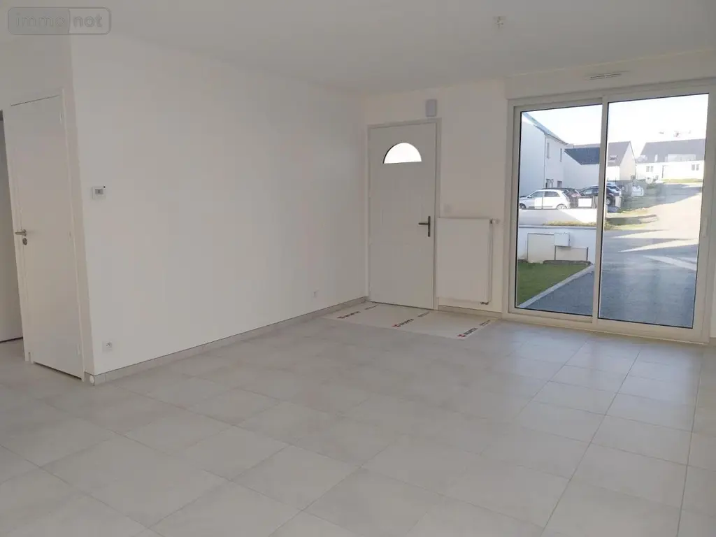 Location maison Combourg 35270 Ille-et-Vilaine 35 75 m2 4 pièces 1045 euros 35130-L327 002