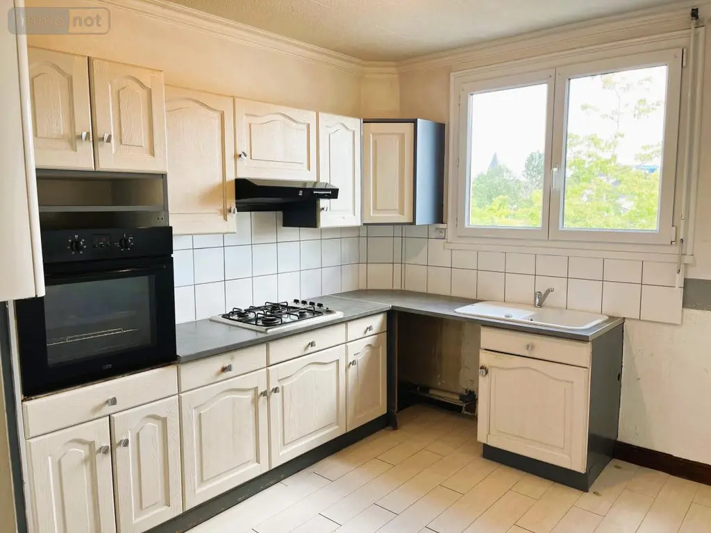 Appartement a vendre Coulaines 72190 Sarthe 72 73 m2 3 pièces 115760 euros 72126-2747 002