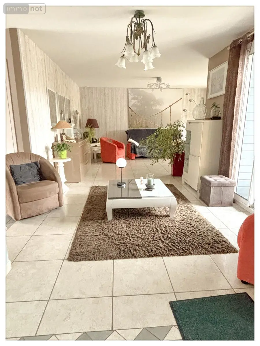 Maison a vendre Feneu 49460 Maine-et-Loire 49 146 m2 6 pièces 353260 euros 49014-1800 006