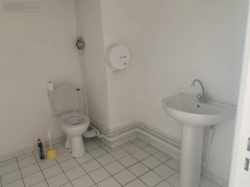Location fonds et murs commerciaux Arras 62000 Pas-de-Calais 62 46 m2 2 pièces 650 euros 62135-L1059 004