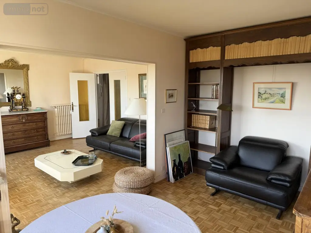 Appartement a vendre Cholet 49300 Maine-et-Loire 49 88 m2 5 pièces 136240 euros 49058-1515 004
