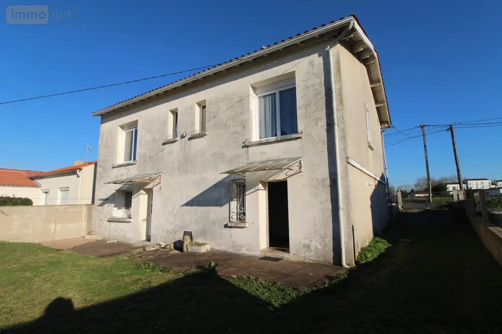 Maison a vendre Saintes 17100 Charente-Maritime 17 135 m2 6 pièces 344000 euros 17111-631 003
