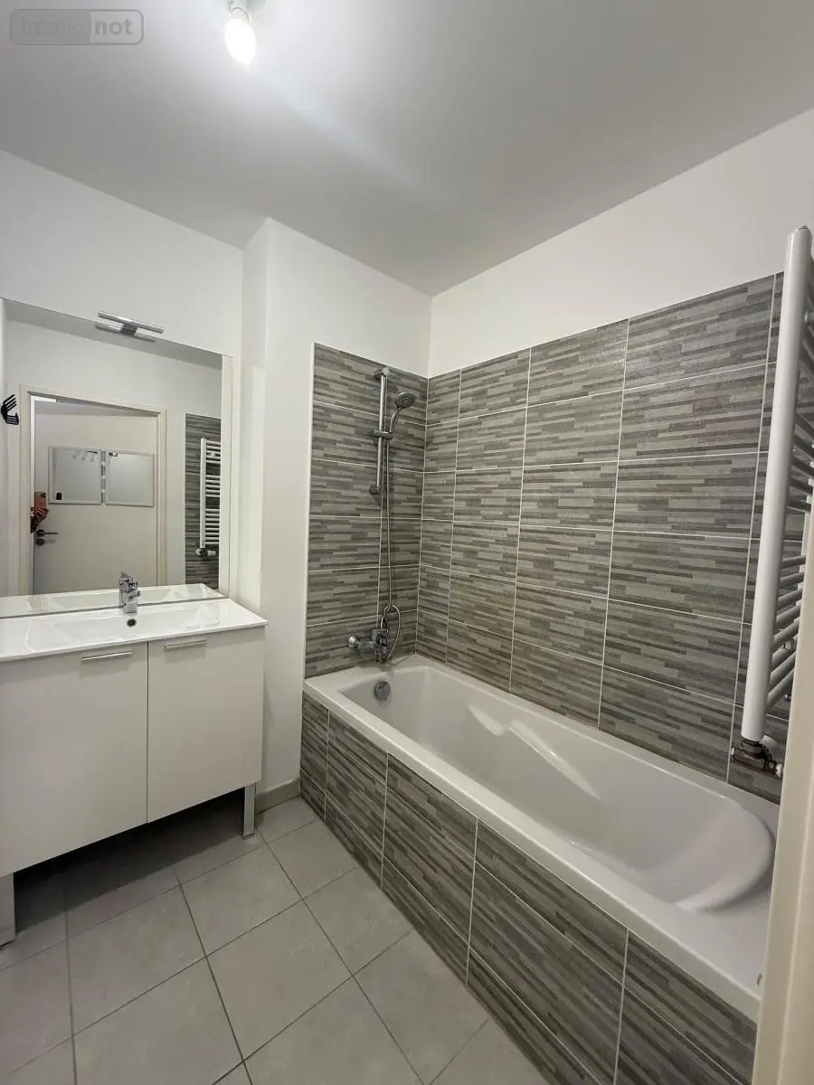Appartement a vendre Angers 49000 Maine-et-Loire 49 40 m2 2 pièces 151960 euros 49012-2128 007