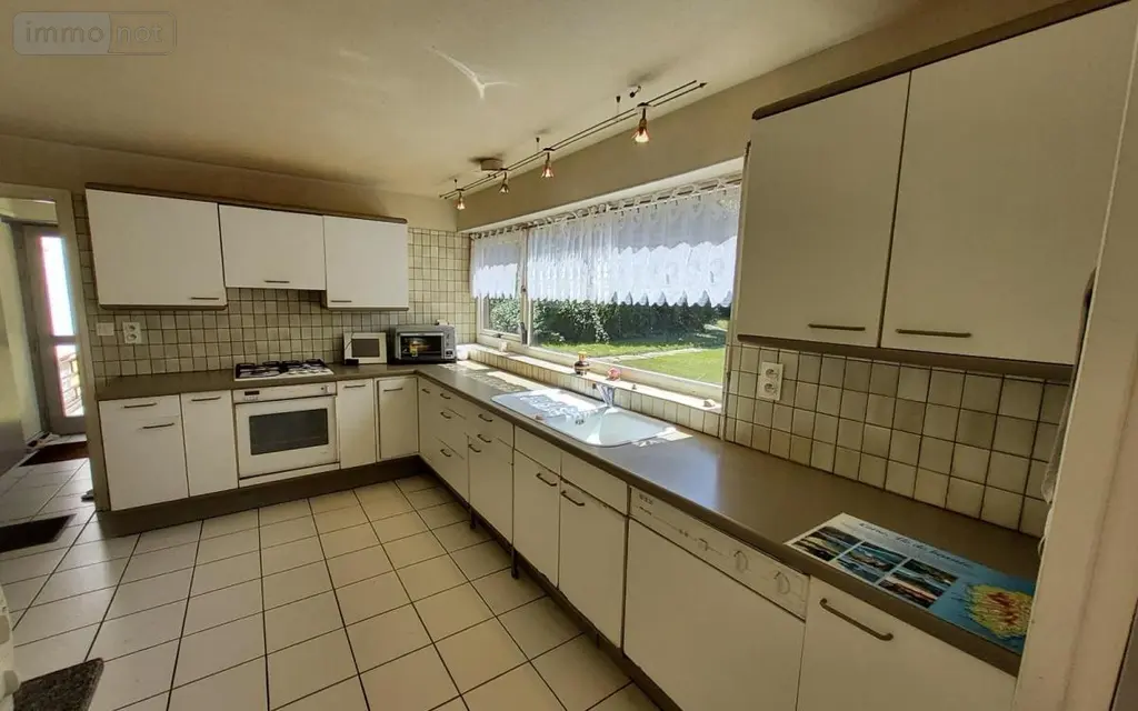Maison a vendre Carhaix-Plouguer 29270 Finistère 29 123 m2 7 pièces 262500 euros 29066-3804 005