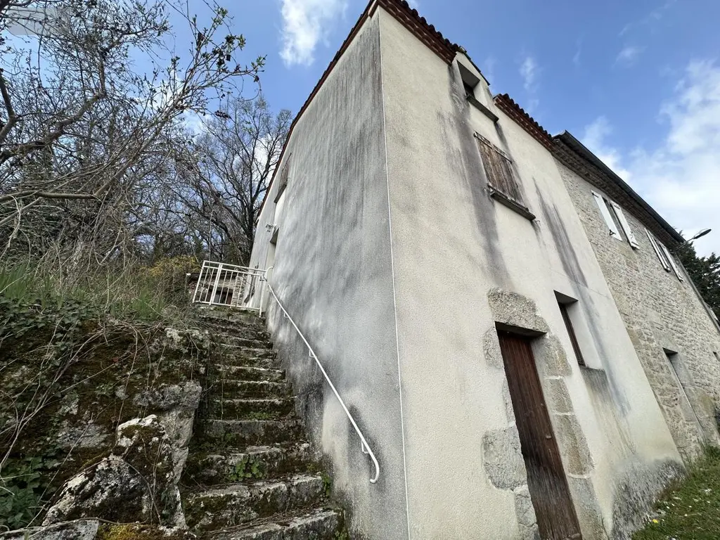 Maison a vendre Douelle 46140 Lot 46 143 m2 150000 euros 46002-477 002