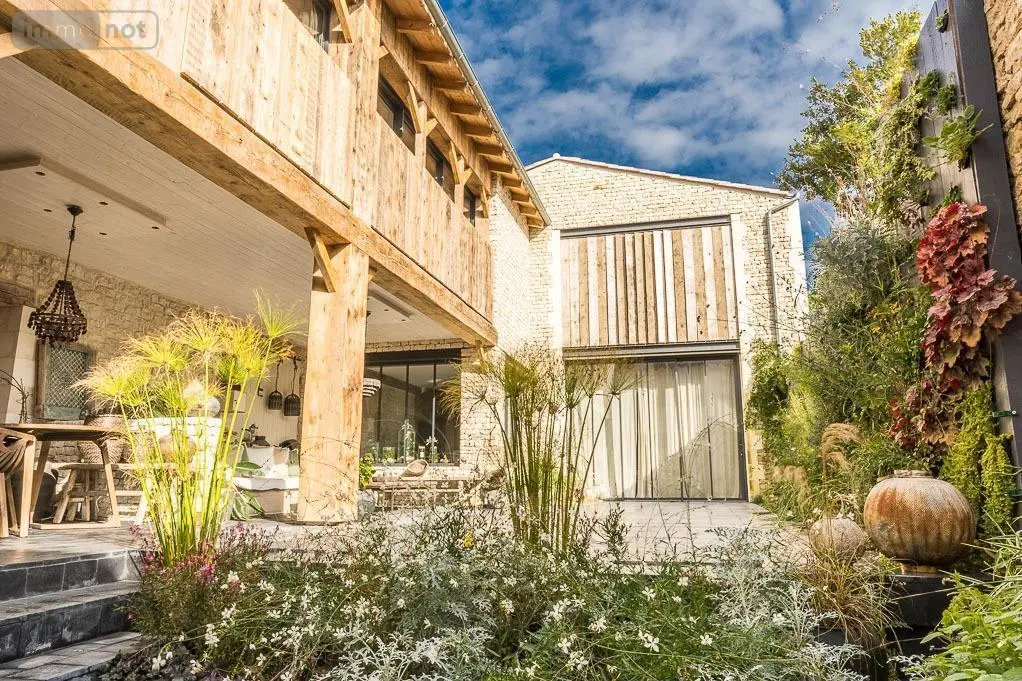 Maison a vendre Sainte-Marie-de-Ré 17740 Charente-Maritime 17 302 m2 10 pièces 2385000 euros 17018-976 002