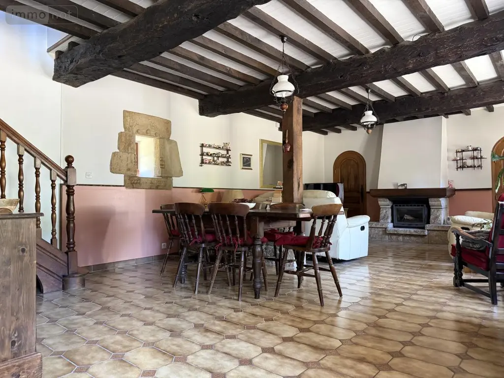 Maison a vendre Pommerit-le-Vicomte 22200 Côtes-d'Armor 22 133 m2 5 pièces 416800 euros 22064-1370 010