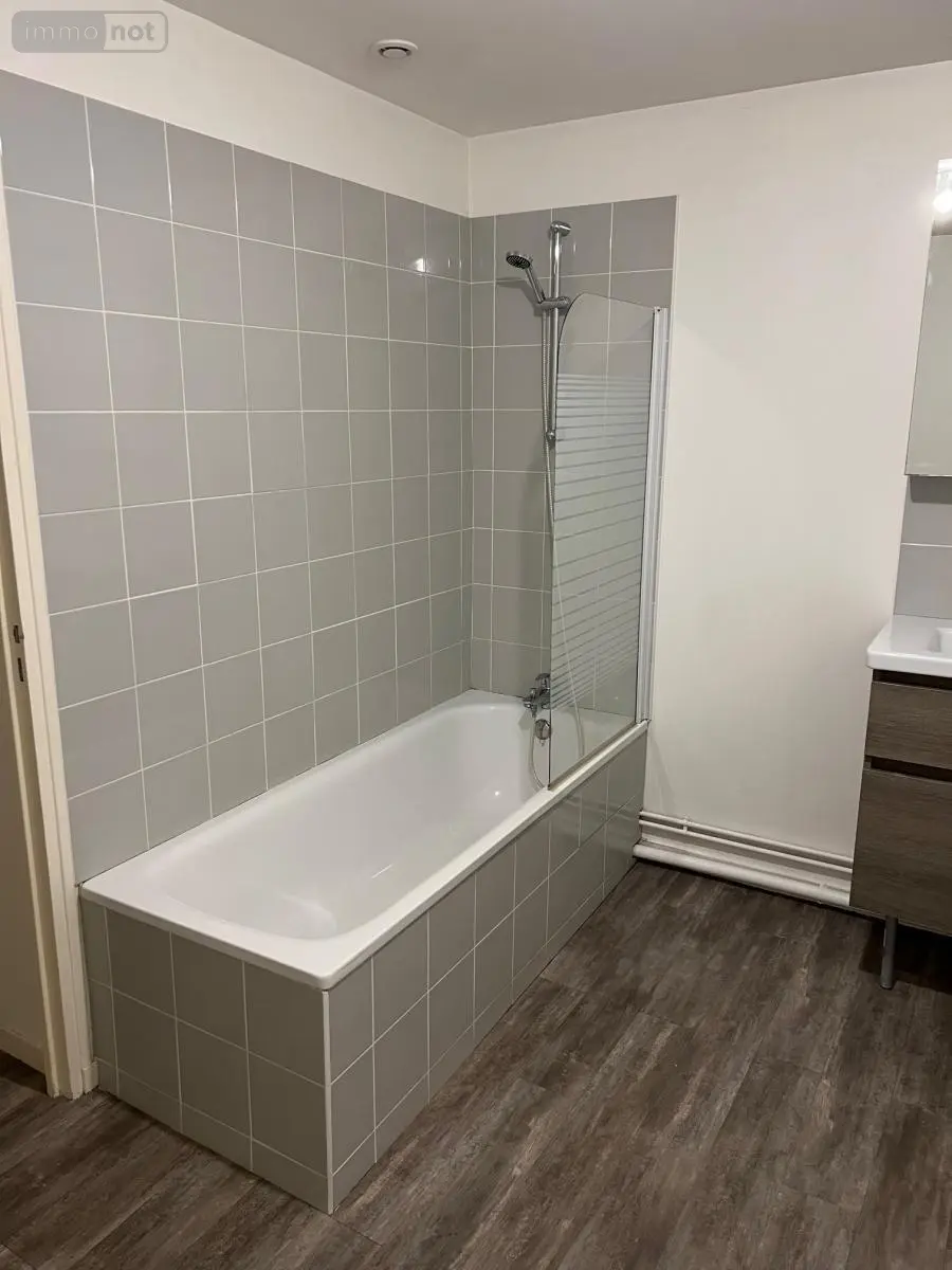 Location appartement Montargis 45200 Loiret 45 87 m2 3 pièces 770 euros 45052-L272 008