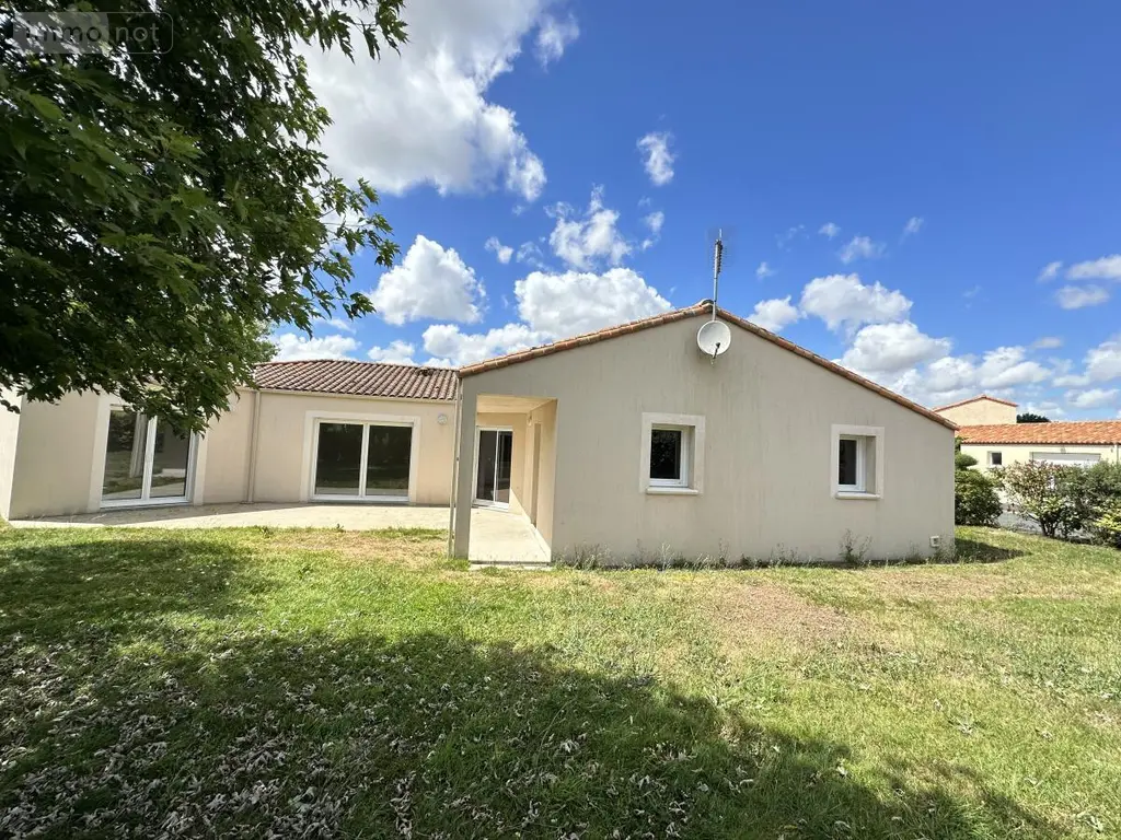 Maison a vendre Saint-Georges-de-Montaigu 85600 Vendée 85 111 m2 5 pièces 325950 euros 85020-1543 002