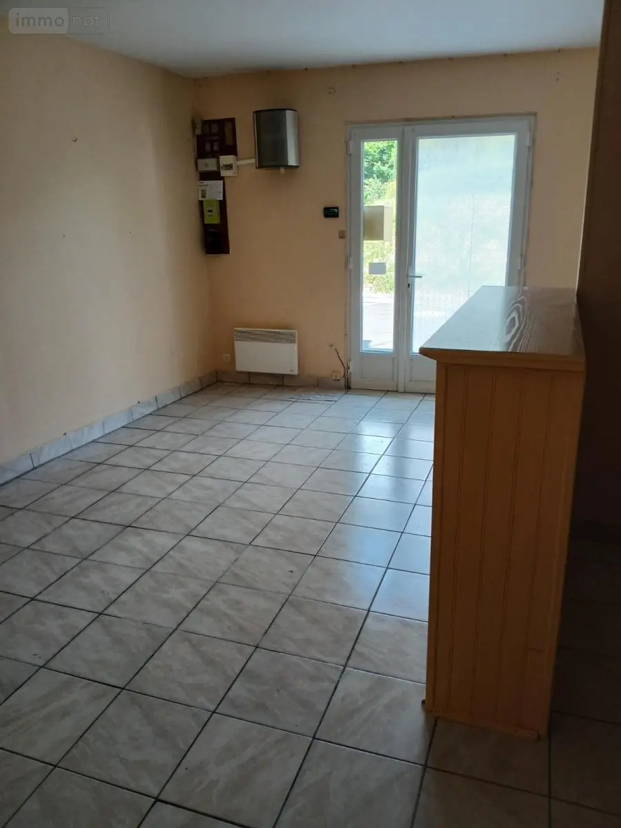 Location appartement Saint-Sauveur-le-Vicomte 50390 Manche 50 38 m2 2 pièces 357 euros 50061-L199 003