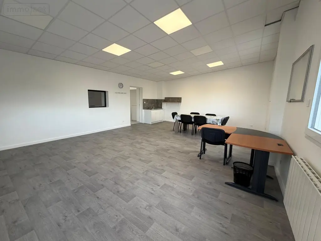 Location fonds et murs commerciaux Bezannes 51430 Marne 51 817 m2 6000 euros 51067-L72 009