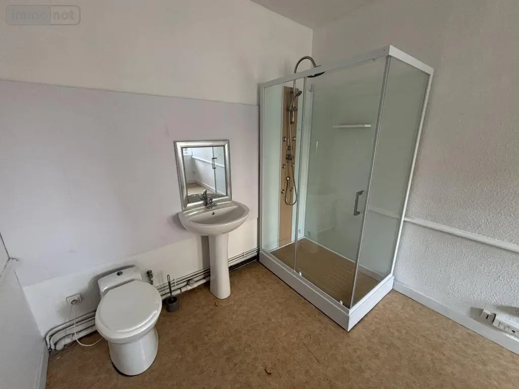 Location maison Laval 53000 Mayenne 53 217 m2 7 pièces 900 euros 53005-L475 009