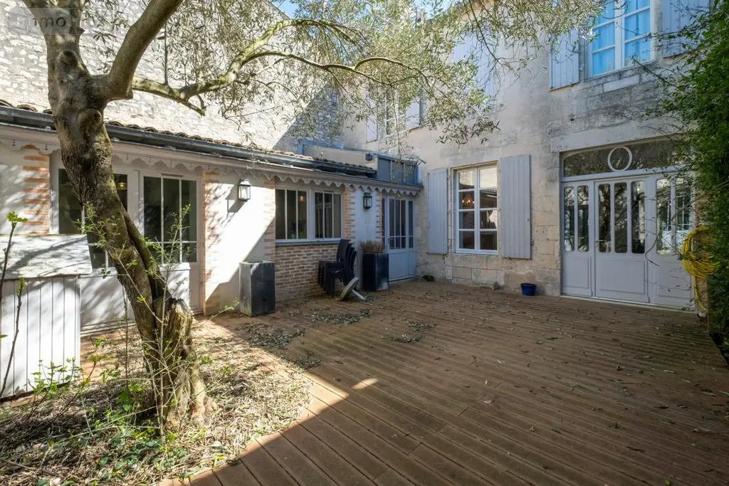 Maison a vendre La Flotte 17630 Charente-Maritime 17 420 m2 10 pièces 2794000 euros 17018-1116 006