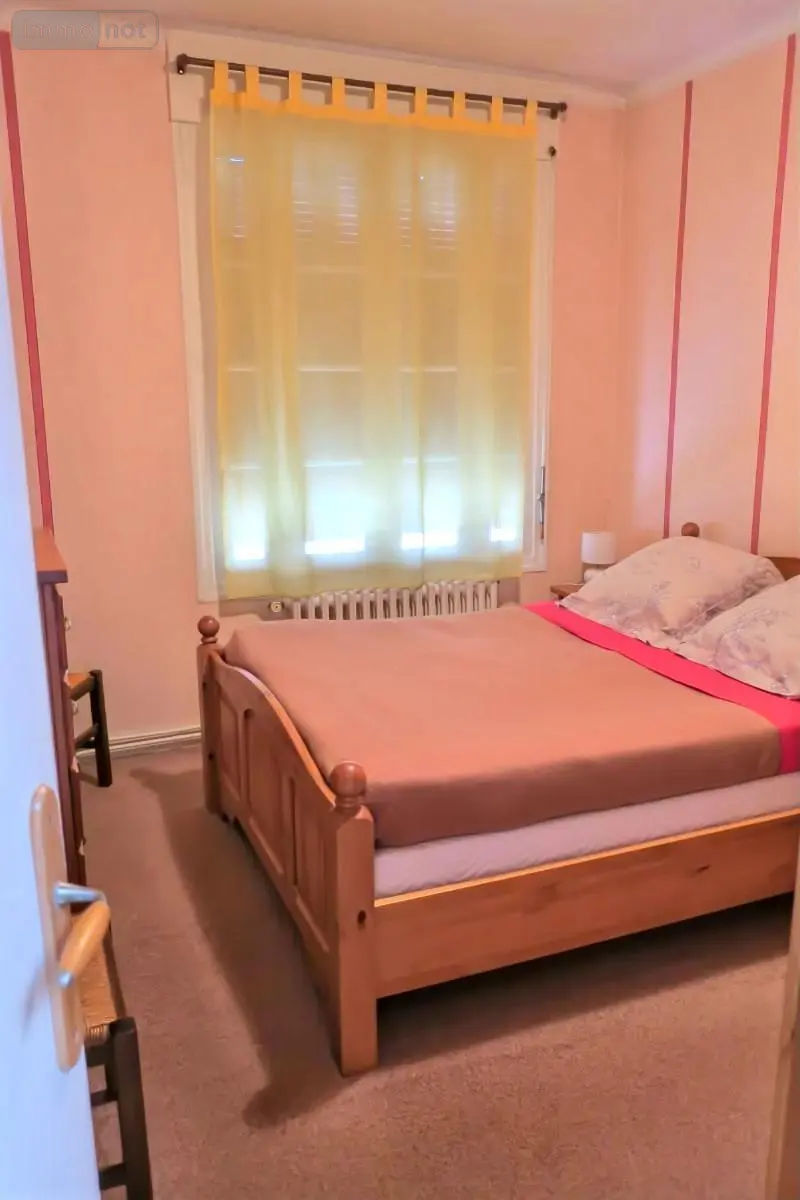 Immeuble de rapport a vendre Bourges 18000 Cher 18 244 m2 343200 euros 18005-1665 013