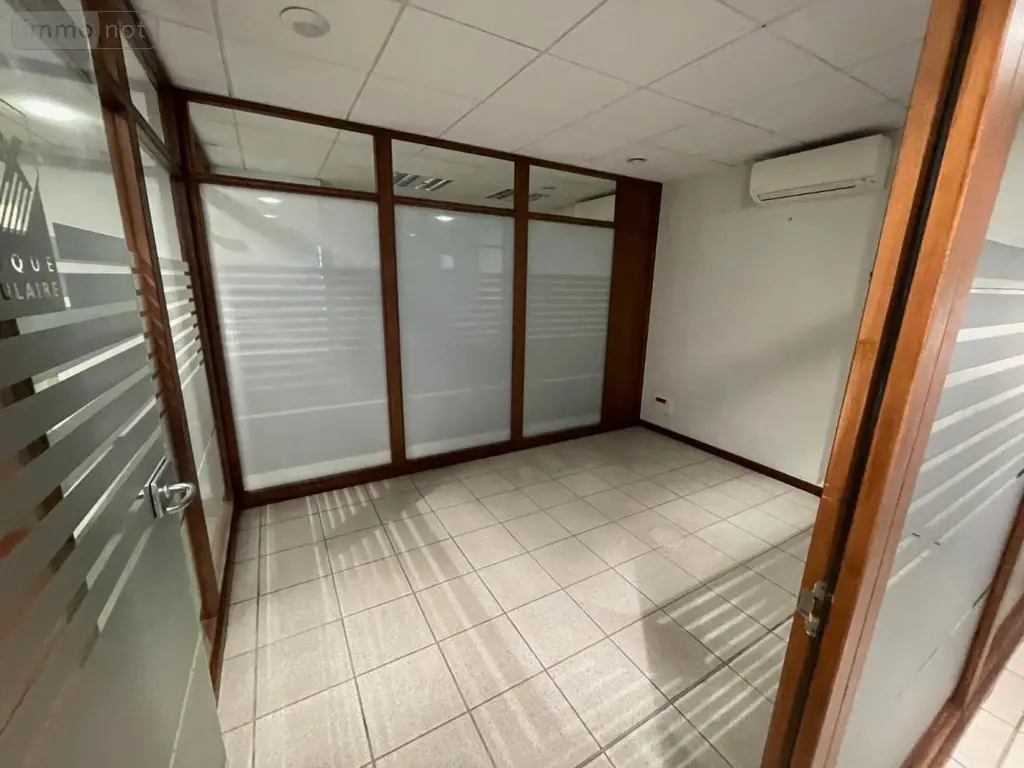 Location fonds et murs commerciaux Damparis 39500 Jura 39 115 m2 1200 euros 39033-L501 011