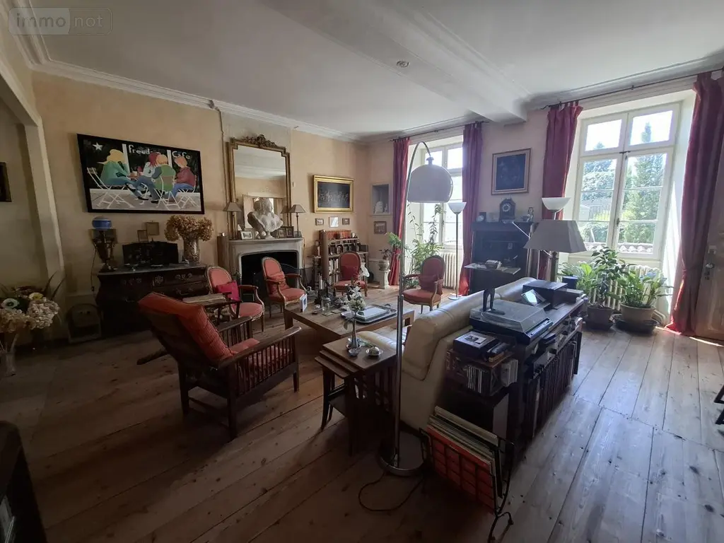 Maison a vendre Saintes 17100 Charente-Maritime 17 350 m2 13 pièces 988000 euros 17111-674 010