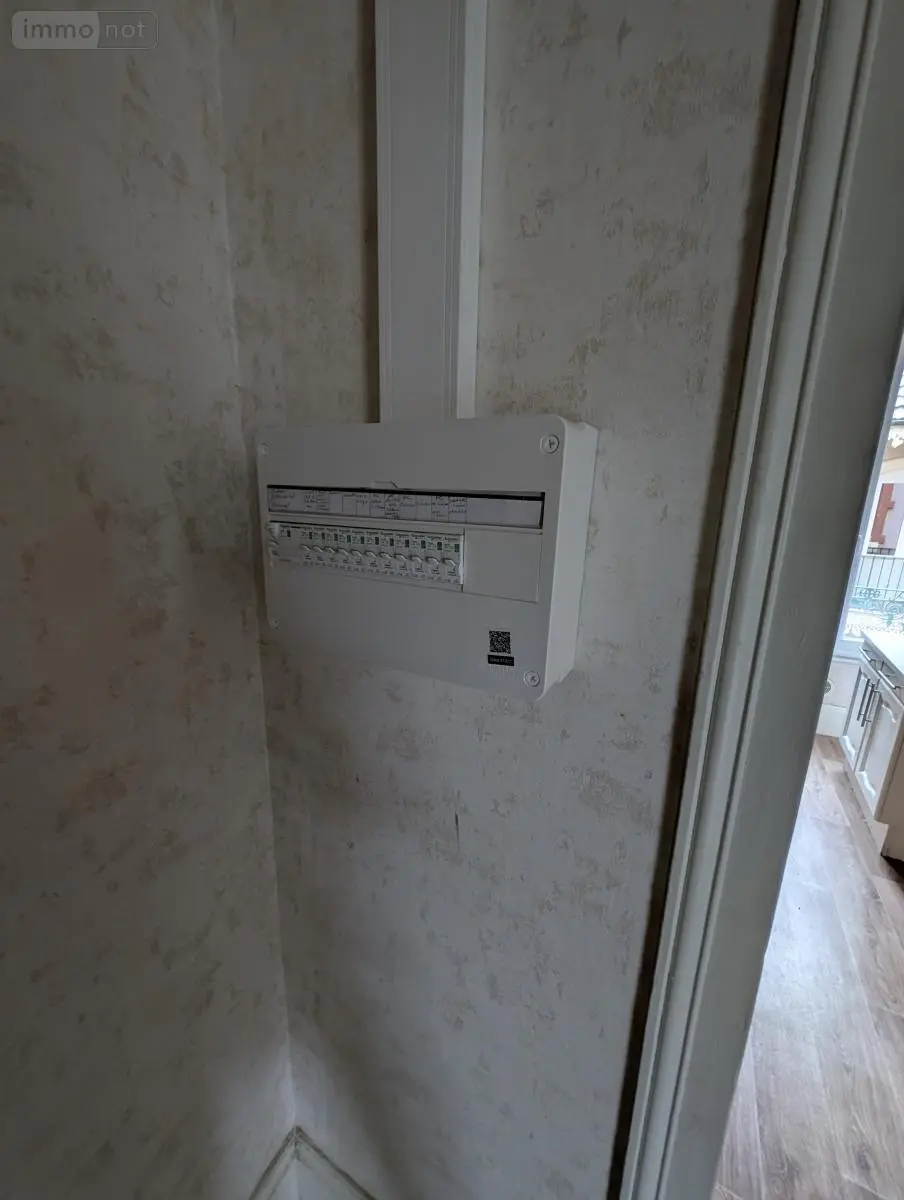 Immeuble de rapport a vendre Vichy 03200 Allier 03 588 m2 398240 euros 03019-167 014