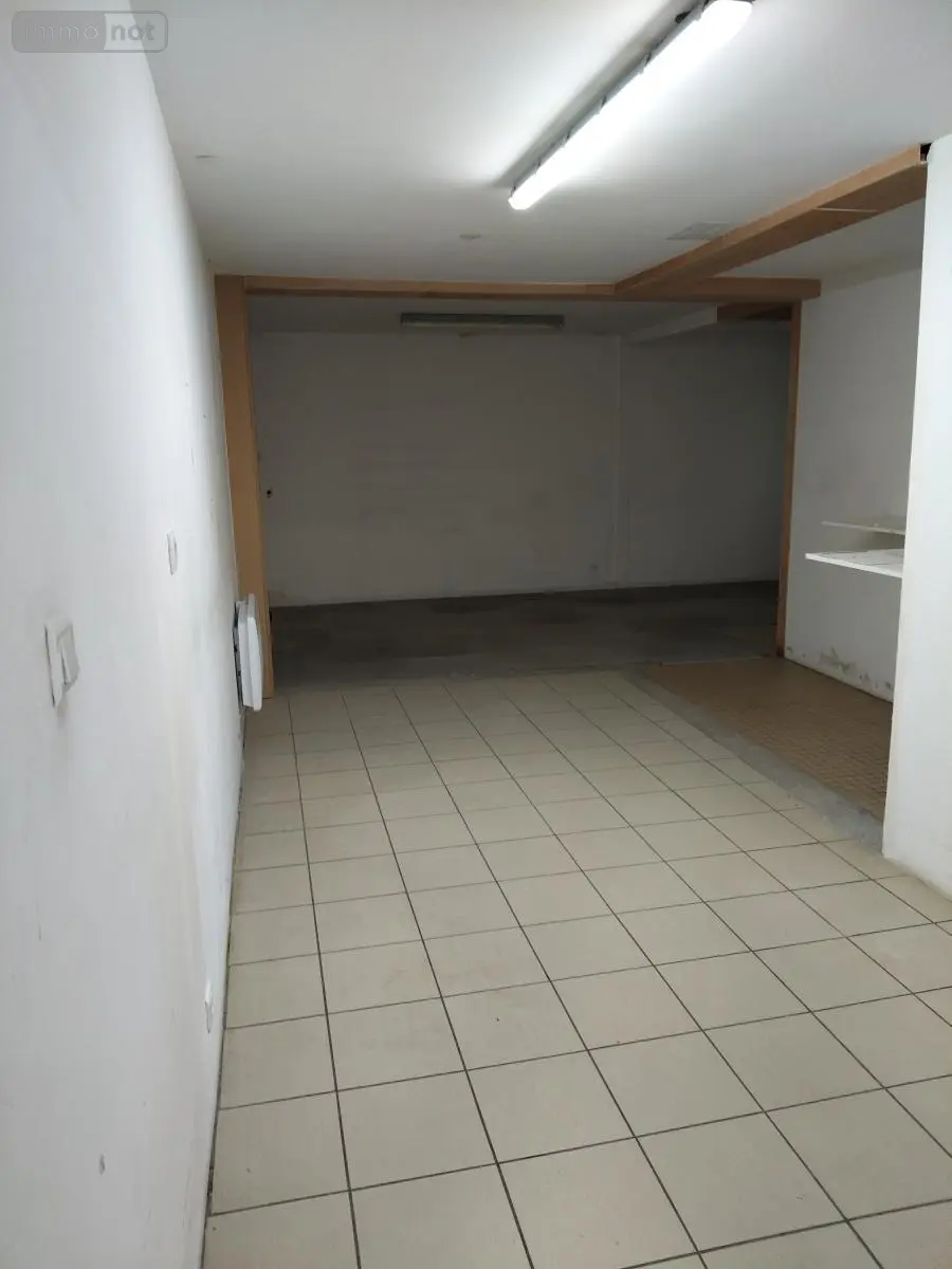 Fonds et murs commerciaux a vendre Montbizot 72380 Sarthe 72 338 m2 187920 euros 72125-47 008