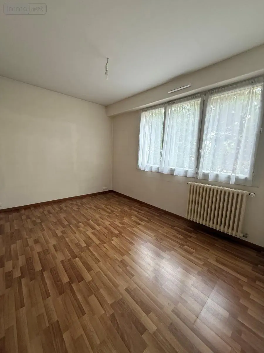 Appartement a vendre Avrillé 49240 Maine-et-Loire 49 90 m2 4 pièces 282960 euros 49012-2136 006