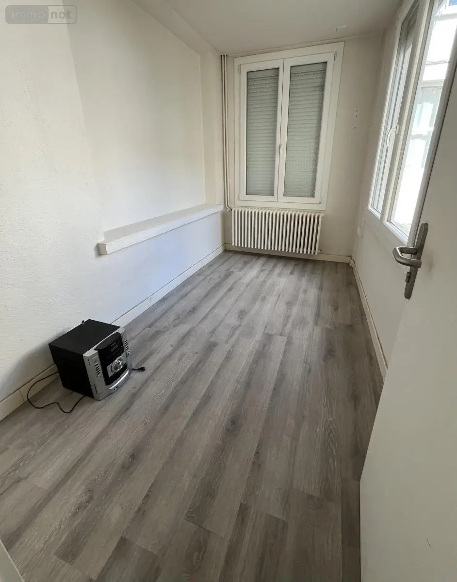 Fonds et murs commerciaux a vendre Dole 39100 Jura 39 487 m2 330000 euros 39033-2534 005
