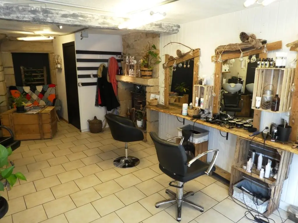 Fonds et murs commerciaux a vendre Guémené-sur-Scorff 56160 Morbihan 56 50 m2 1 pièce 44770 euros 56075-2485 007
