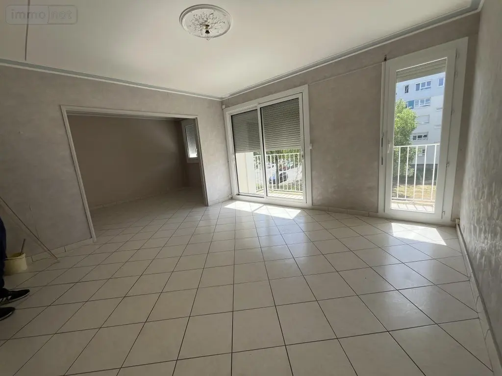 Location appartement Laval 53000 Mayenne 53 76 m2 4 pièces 775 euros 53003-L28 017