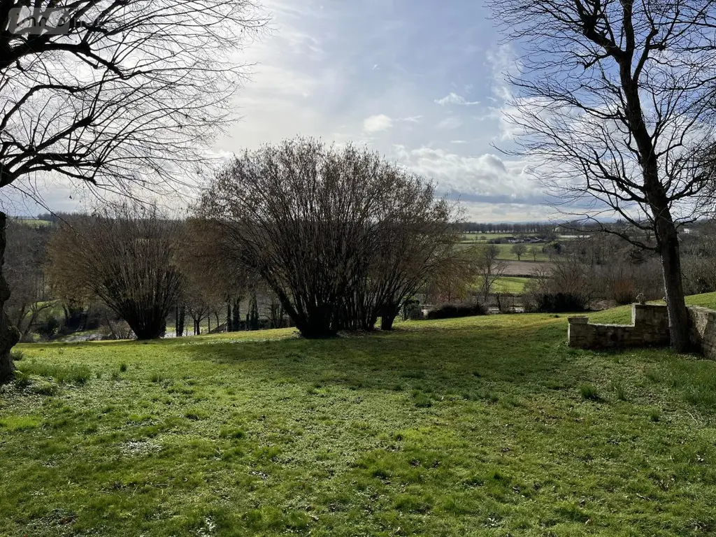 Maison a vendre Broût-Vernet 03110 Allier 03 310 m2 14 pièces 480000 euros 63022-38 035