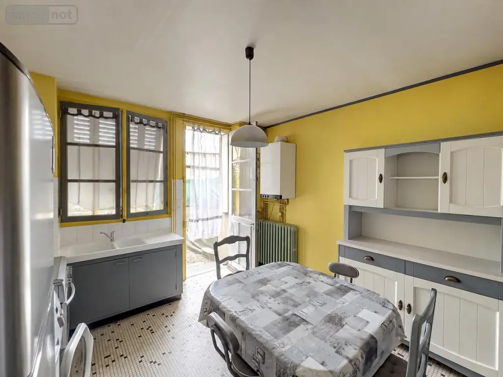 Immeuble de rapport a vendre Villandry 37510 Indre-et-Loire 37 148 m2 249900 euros 37096-62 009