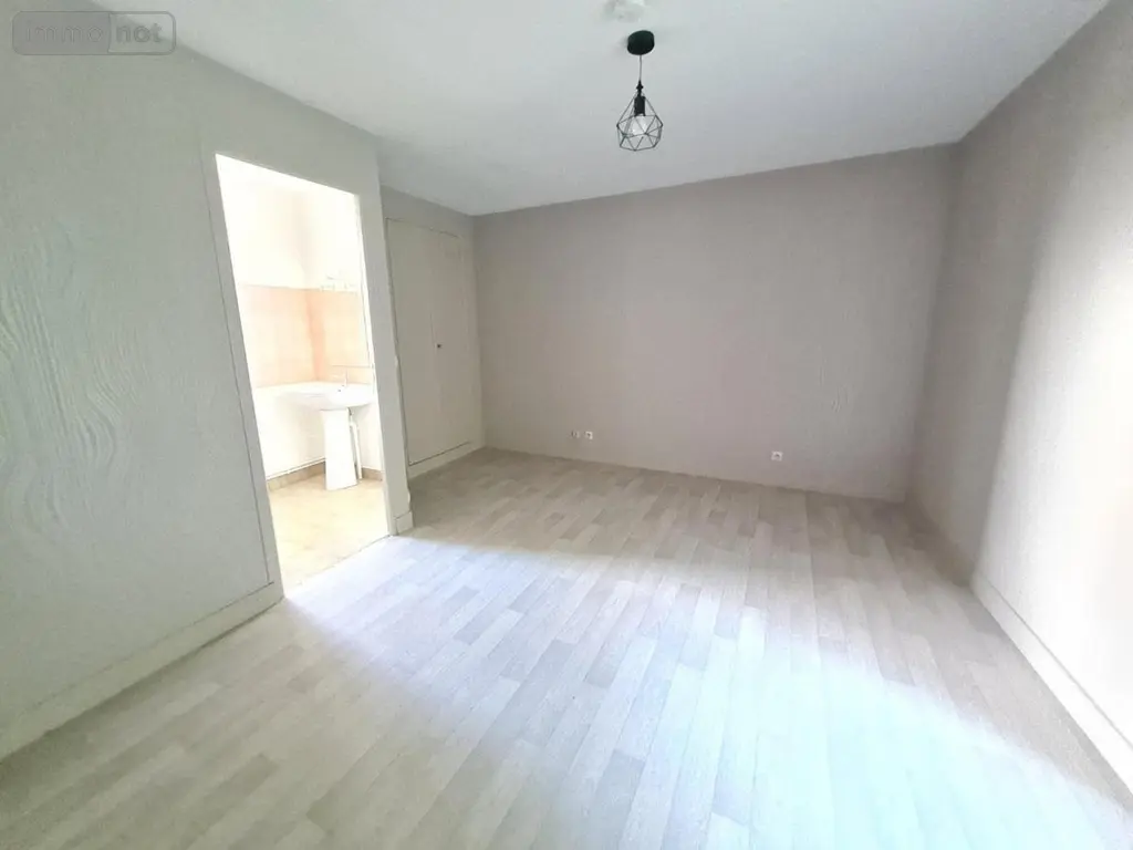 Location maison Villedieu-le-Château 41800 Loir-et-Cher 41 59 m2 2 pièces 460 euros 41059-L211 005