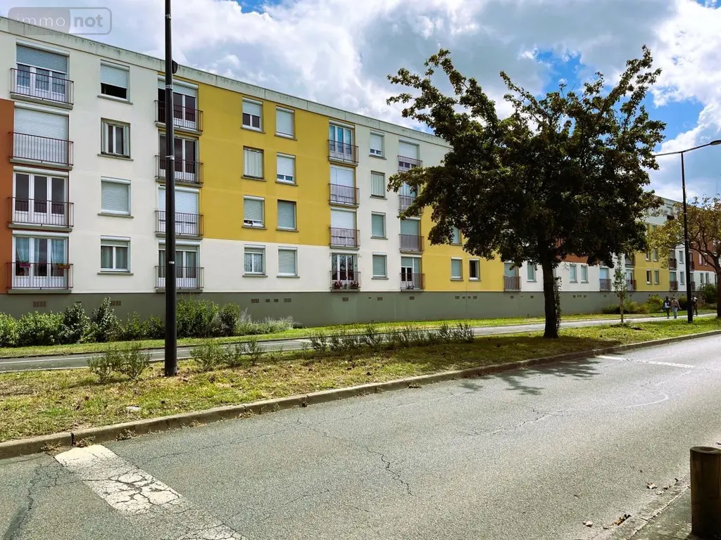 Appartement a vendre Coulaines 72190 Sarthe 72 73 m2 3 pièces 115760 euros 72126-2747 009