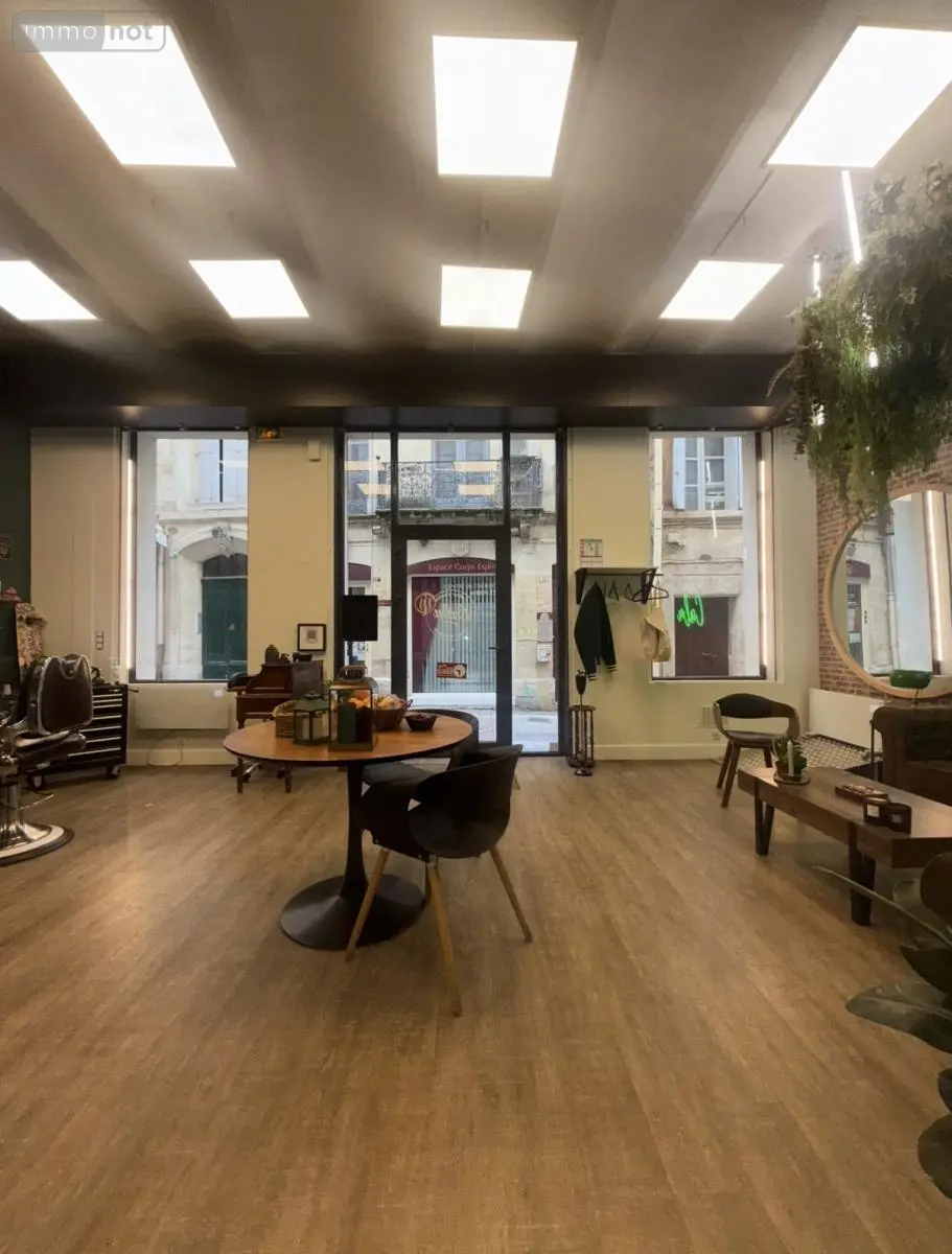 Fonds et murs commerciaux a vendre Montpellier 34000 Hérault 34 55 m2 216000 euros 34094-304 005