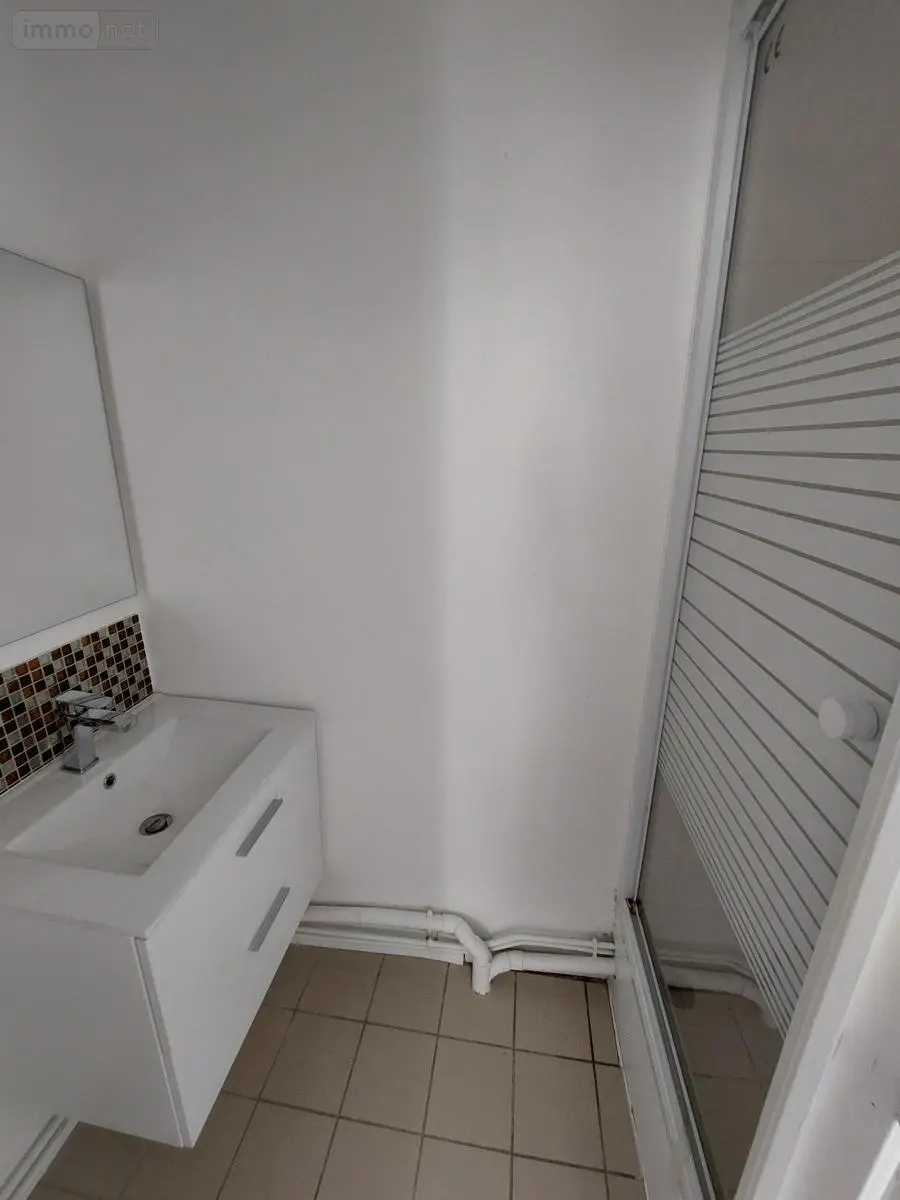 Location appartement Reims 51100 Marne 51 15 m2 460 euros 51046-L517 005