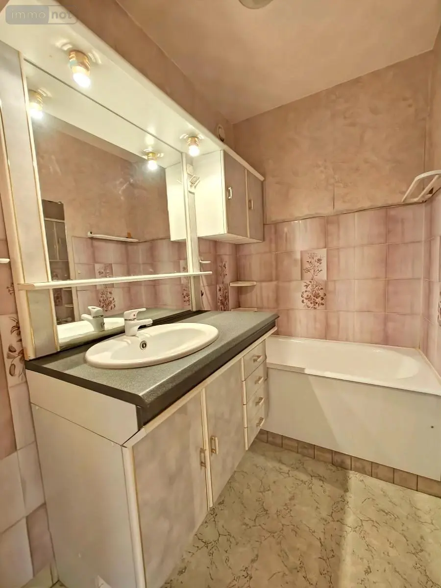 Appartement a vendre Tours 37000 Indre-et-Loire 37 105 m2 4 pièces 126240 euros 37008-2728 008