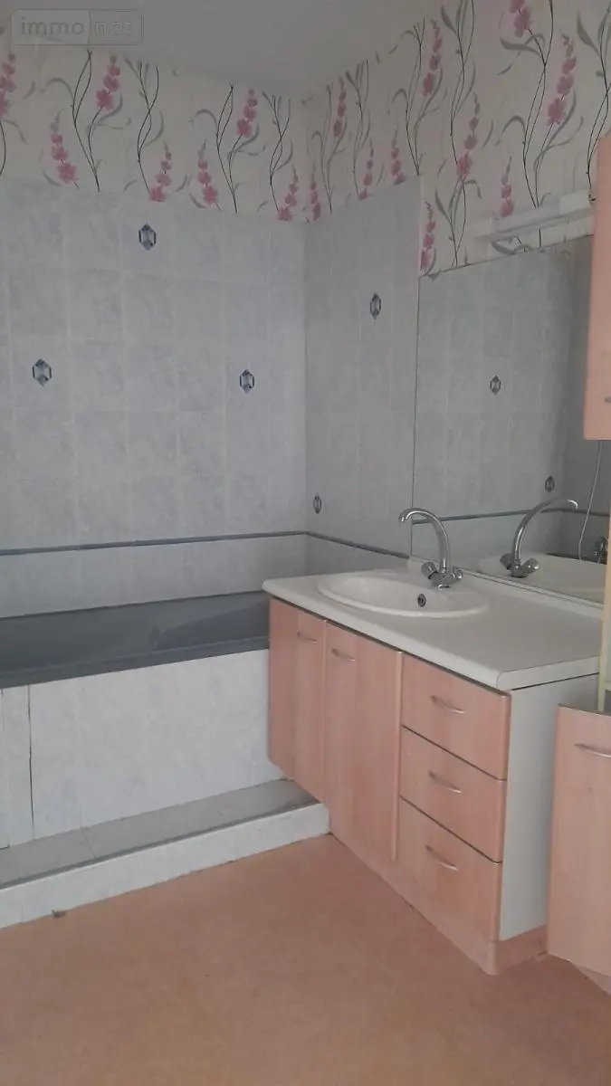 Appartement a vendre Bourgueil 37140 Indre-et-Loire 37 83 m2 95900 euros 49076-307 009