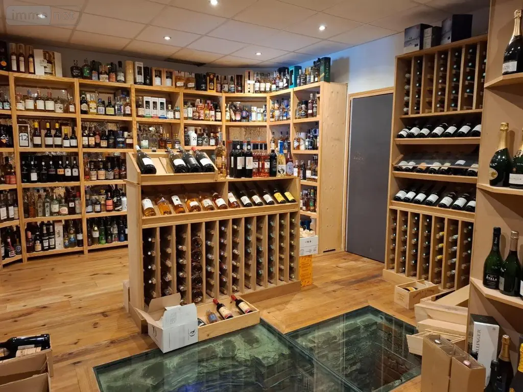Fonds et murs commerciaux a vendre Barneville-Carteret 50270 Manche 50 250 m2 575000 euros 50040-582 002