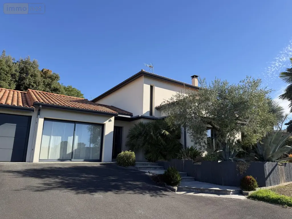 Maison a vendre Cholet 49300 Maine-et-Loire 49 164 m2 6 pièces 450000 euros 49055-115 001