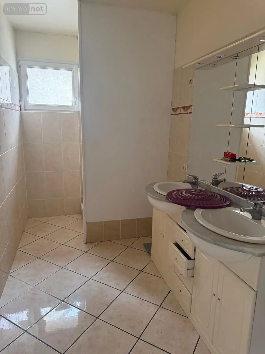 Immeuble de rapport a vendre Percy-en-Normandie 50410 Manche 50 187 m2 185350 euros 50038-2715 014