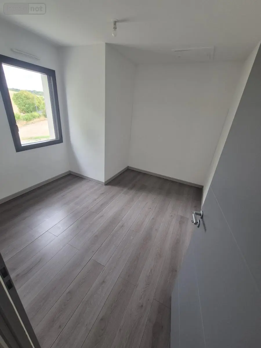 Location maison Saint-Fuscien 80680 Somme 80 111 m2 1835 euros 80011-L1140 008