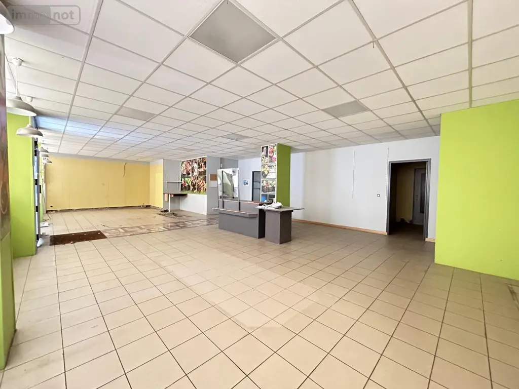 Fonds et murs commerciaux a vendre Guer 56380 Morbihan 56 285 m2 332480 euros 56046-1341 002