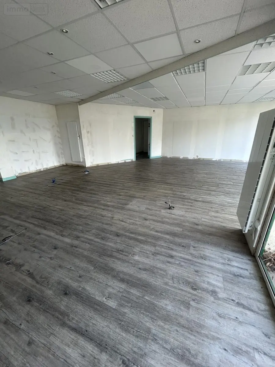 Fonds et murs commerciaux a vendre Hillion 22120 Côtes-d'Armor 22 130 m2 3 pièces 275600 euros 22007-753 010
