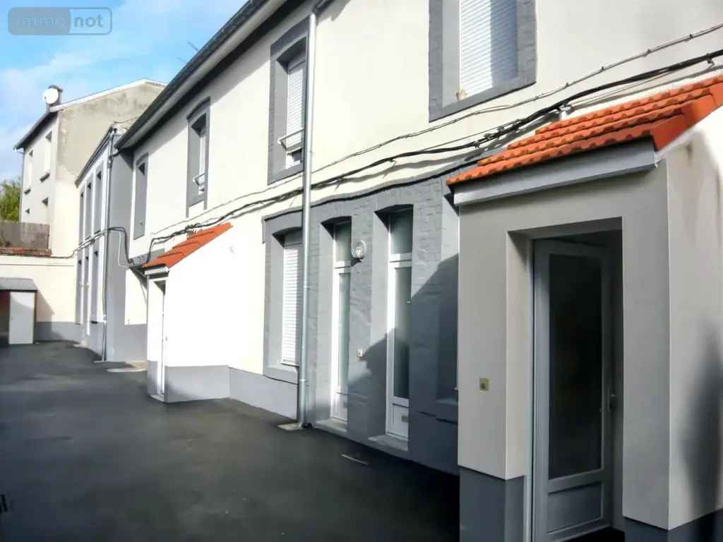 Location appartement Reims 51100 Marne 51 19 m2 1 pièce 360 euros 51082-L996 005