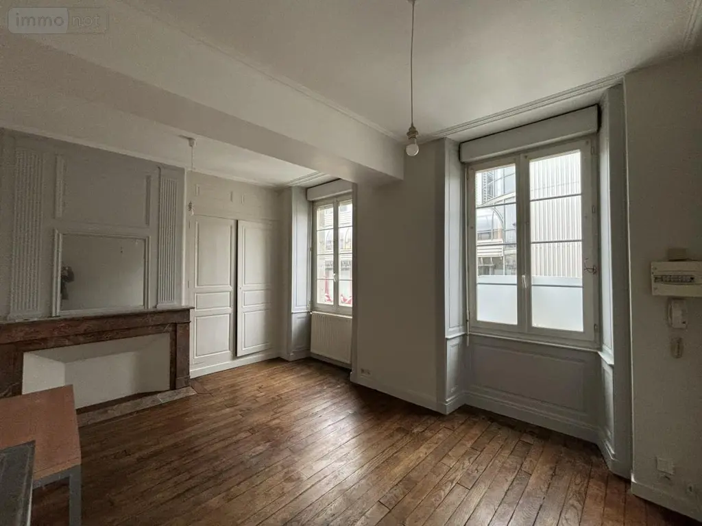 Location appartement Mayenne 53100 Mayenne 53 34 m2 2 pièces 450 euros 53005-L481 001