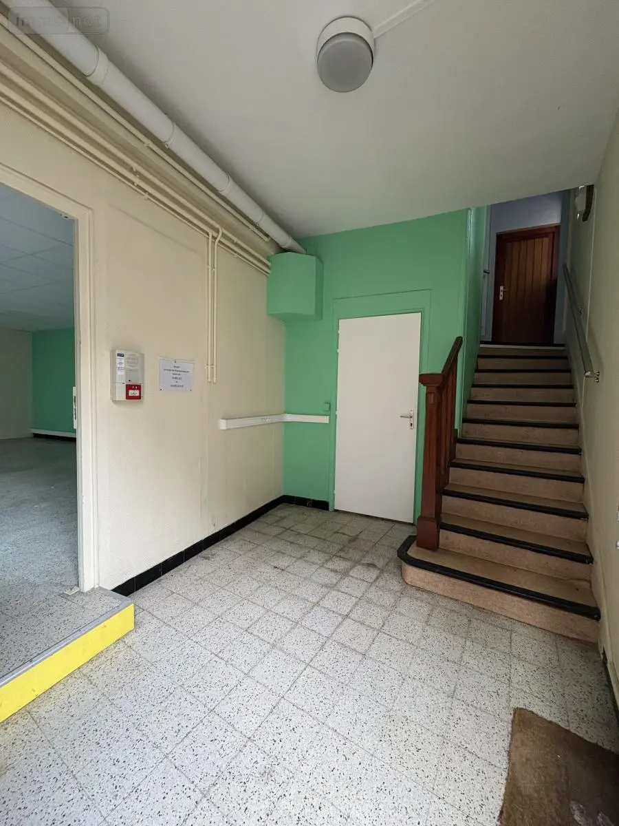 Fonds et murs commerciaux a vendre Laon 02000 Aisne 02 113 m2 4 pièces 119000 euros 02002-348 005