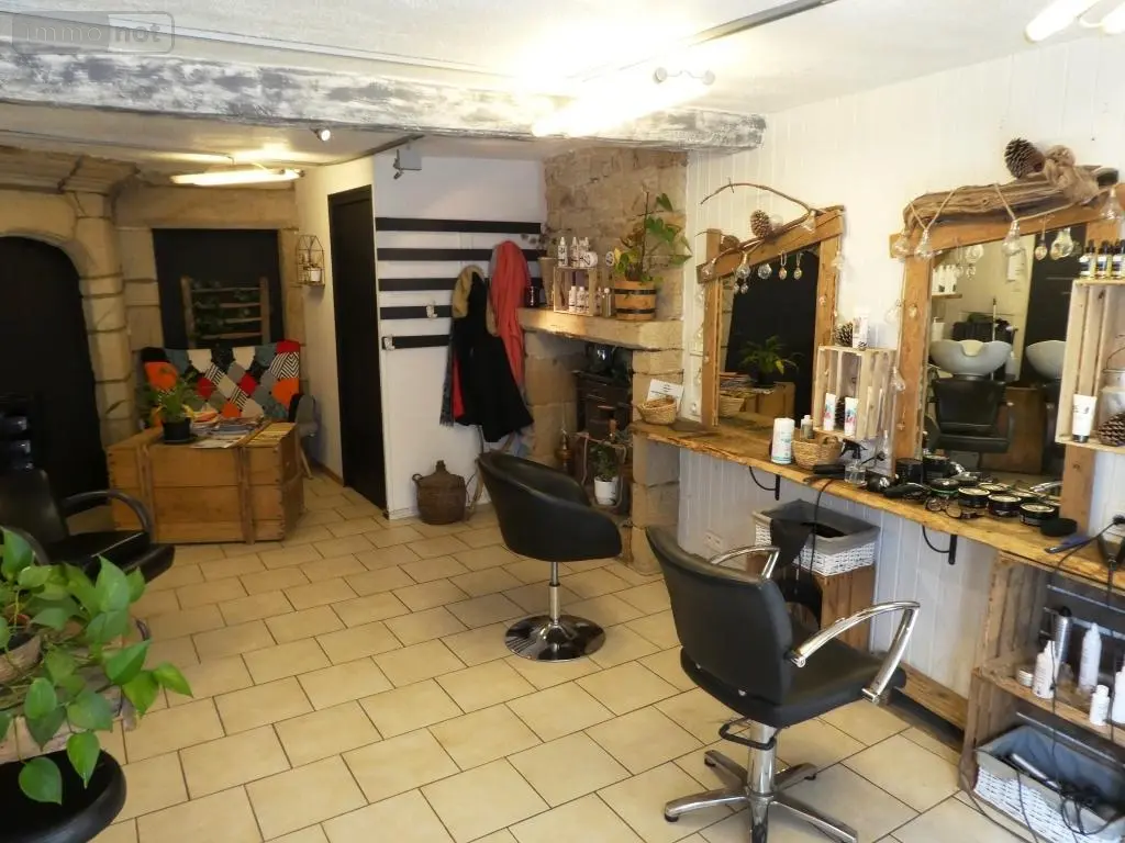 Fonds et murs commerciaux a vendre Guémené-sur-Scorff 56160 Morbihan 56 50 m2 1 pièce 44770 euros 56075-2485 006