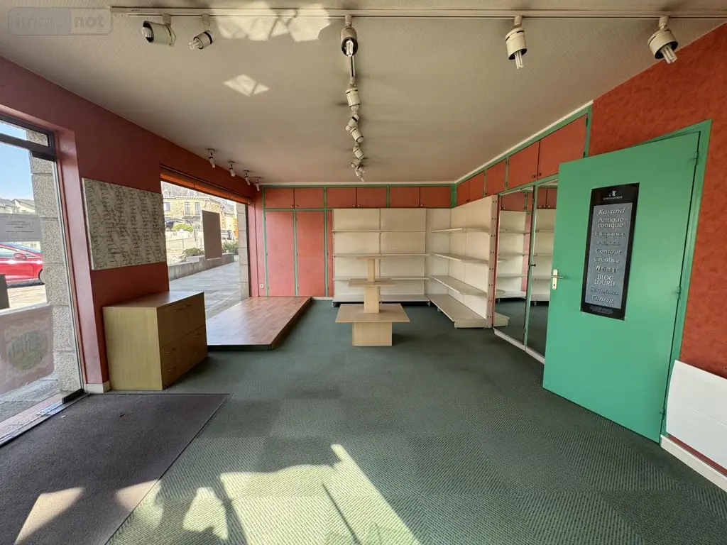 Location fonds et murs commerciaux Montauban-de-Bretagne 35360 Ille-et-Vilaine 35 53 m2 2 pièces 700 euros 35056-L28 003