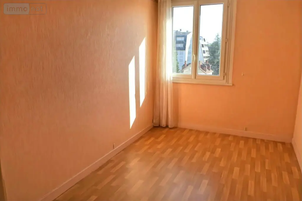 Appartement a vendre Bourges 18000 Cher 18 96 m2 5 pièces 131250 euros 18005-1674 008