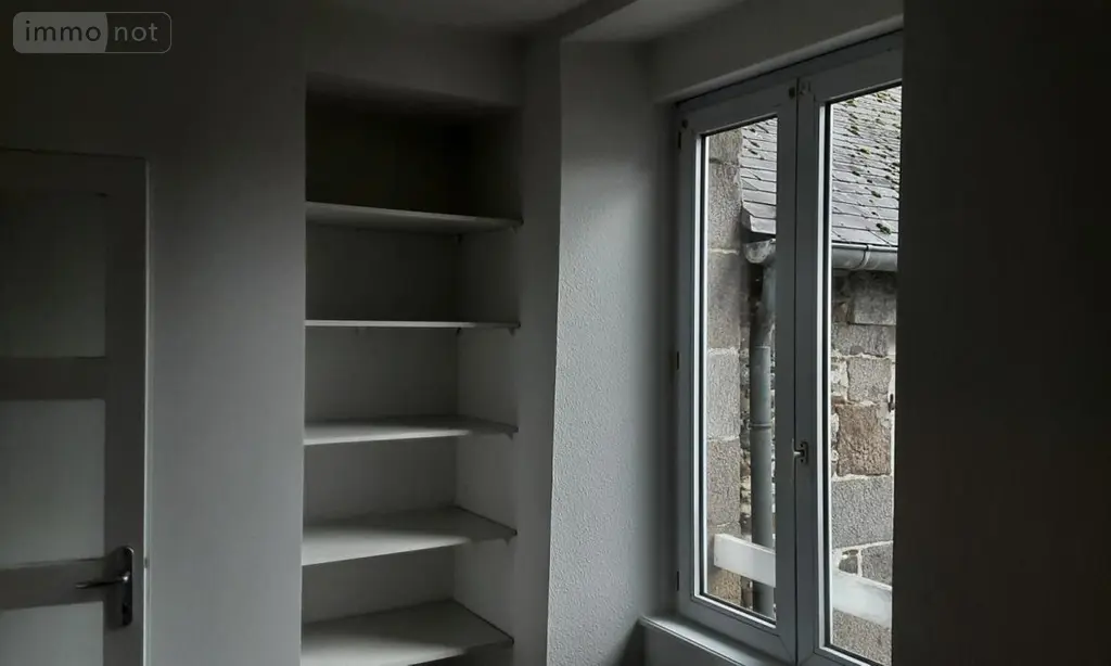 Location appartement Dol-de-Bretagne 35120 Ille-et-Vilaine 35 46 m2 3 pièces 565 euros 35130-L331 004