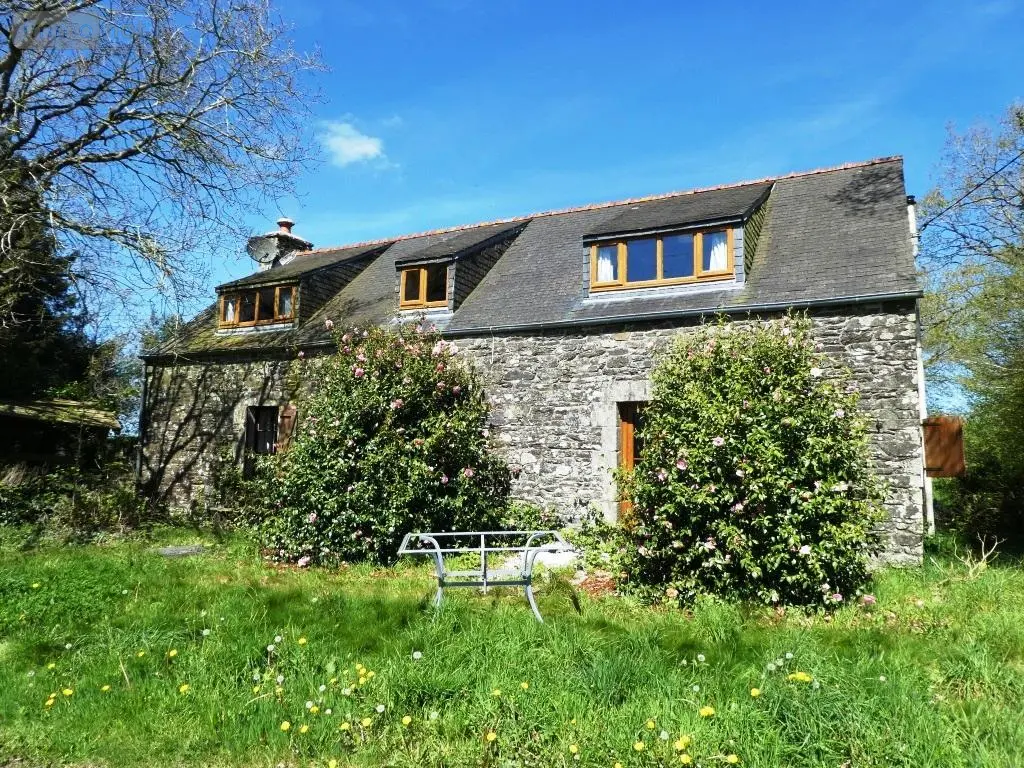 Maison a vendre Maël-Carhaix 22340 Côtes-d'Armor 22 130 m2 5 pièces 145470 euros 56075-2218 004