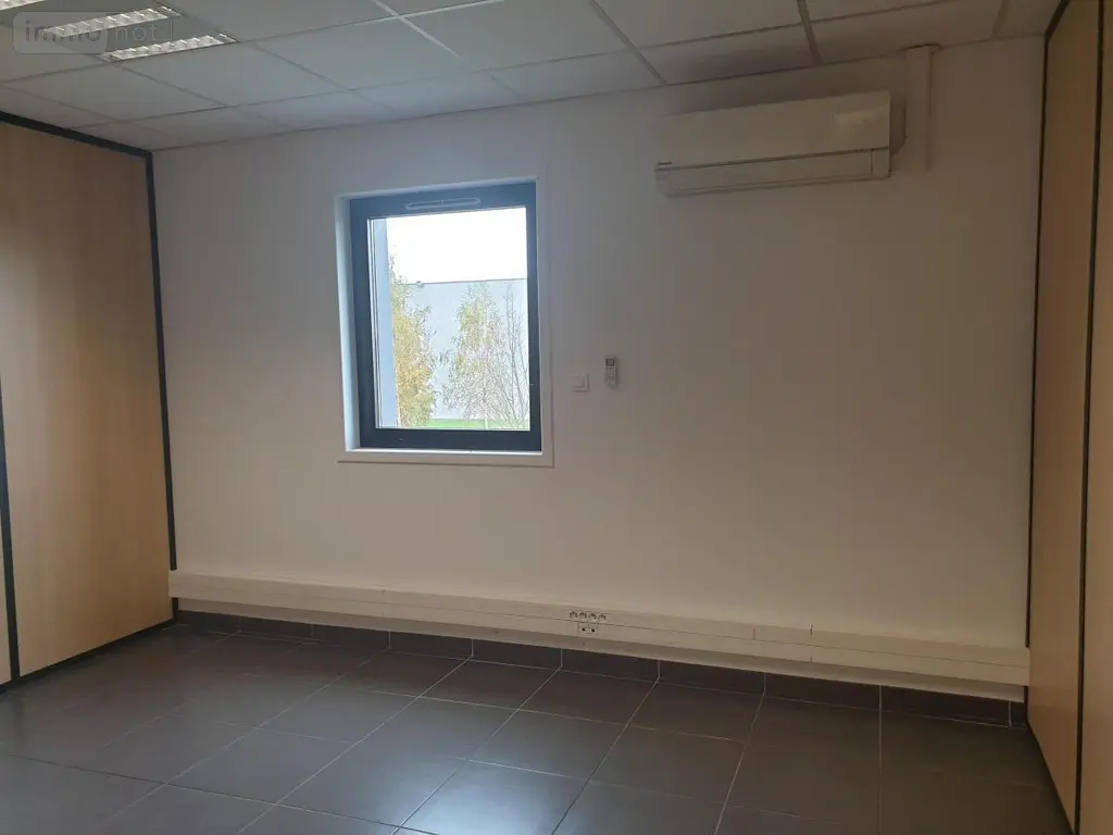 Location fonds et murs commerciaux Carvin 62220 Pas-de-Calais 62 103 m2 2000 euros 62032-L796 004
